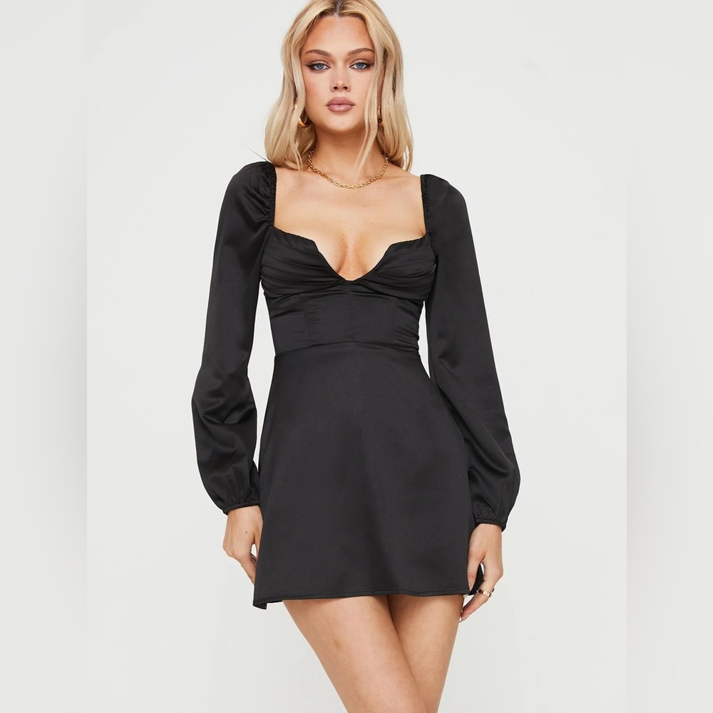 Della Long Sleeve Mini Dress Black - US 0 / Black Princess Polly